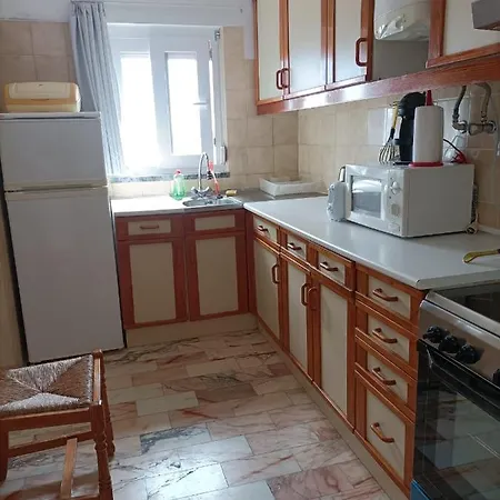 Apartment Oura Li