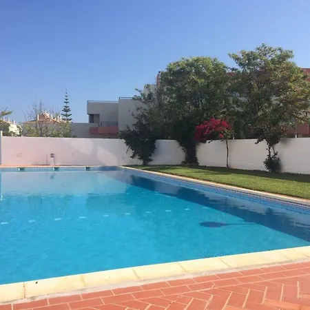 Oura Li Apartment Albufeira